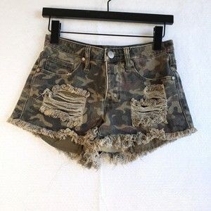 The Frayed Mid Rise Denim Camo Shorts Size 2 Distressed Raw Hem Grey & Green